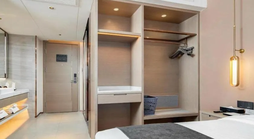Lavande Hotel Xuchang Pangdonglai Hengdajinhui Plaza