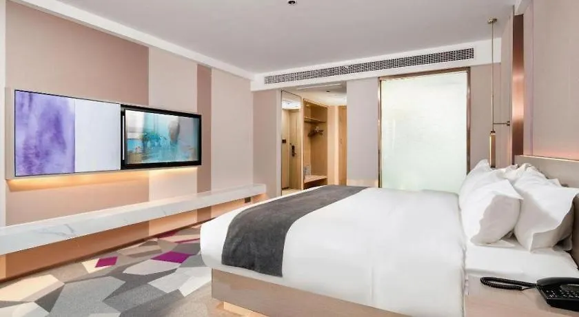 ***  Lavande Hotel Xuchang Pangdonglai Hengdajinhui Plaza Cina