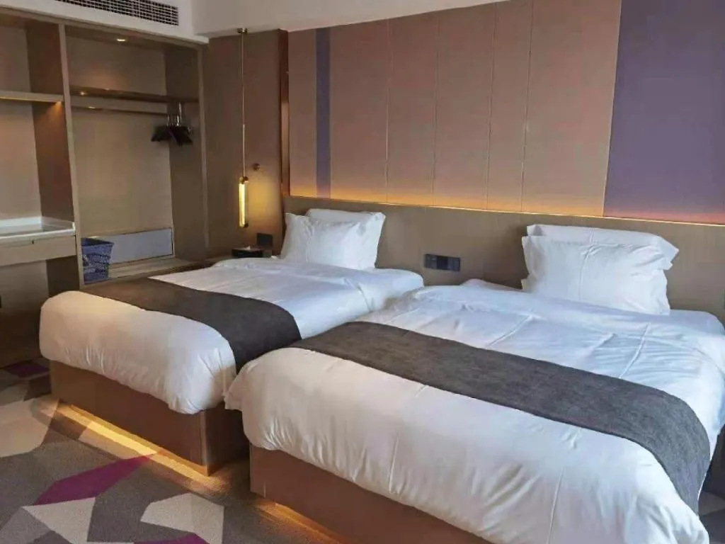 Lavande Hotel Xuchang Pangdonglai Hengdajinhui Plaza